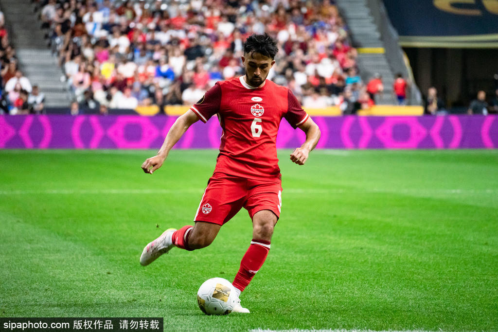 4500万身价却无人问津！大卫从法甲射手王到转会市场弃儿的惊人反转