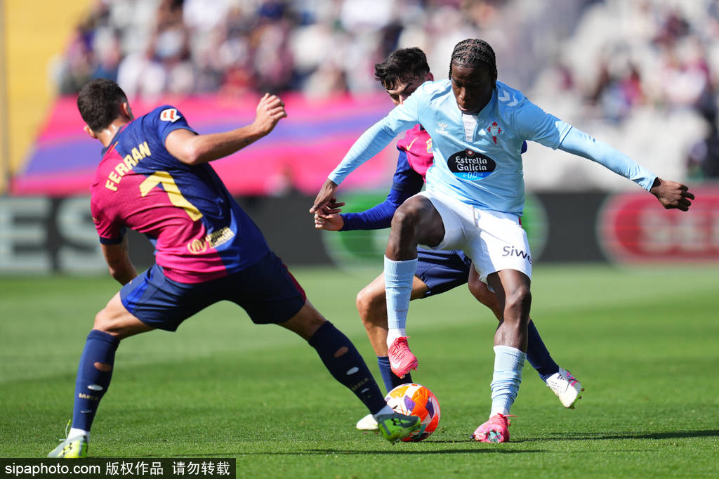 胡特拉回归西甲！从巴萨青训到塞尔塔，5000万身价背后的足球传奇