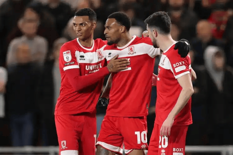 西甲焦点战：皇马主场迎战赫塔费，胜负几何？